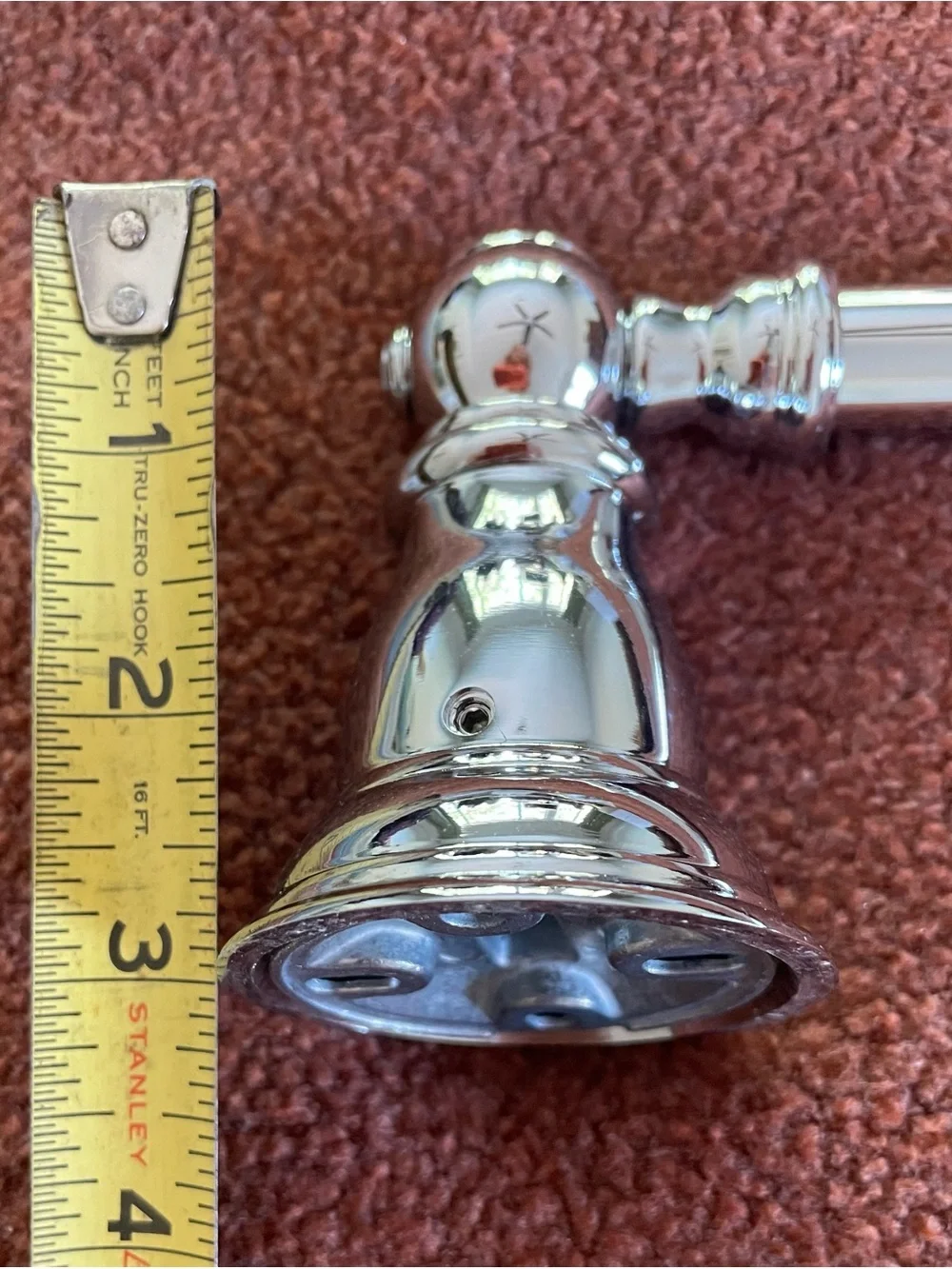 Moen Kingsley Pivoting Toilet Paper holder